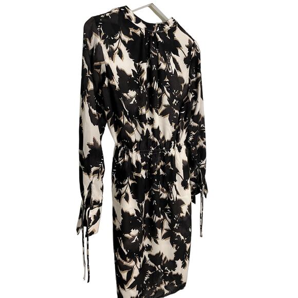 H&M long sleeve dress SZ small in tonal floral pattern - Picture 6 of 8